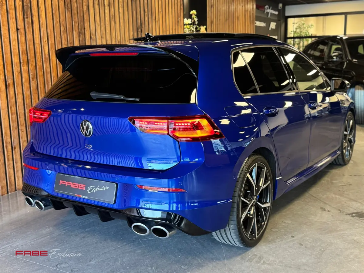 2.0 TSI R 4Motion / H/K / IQ Lights / HUD / Pano / Camera / Stuurverwarming