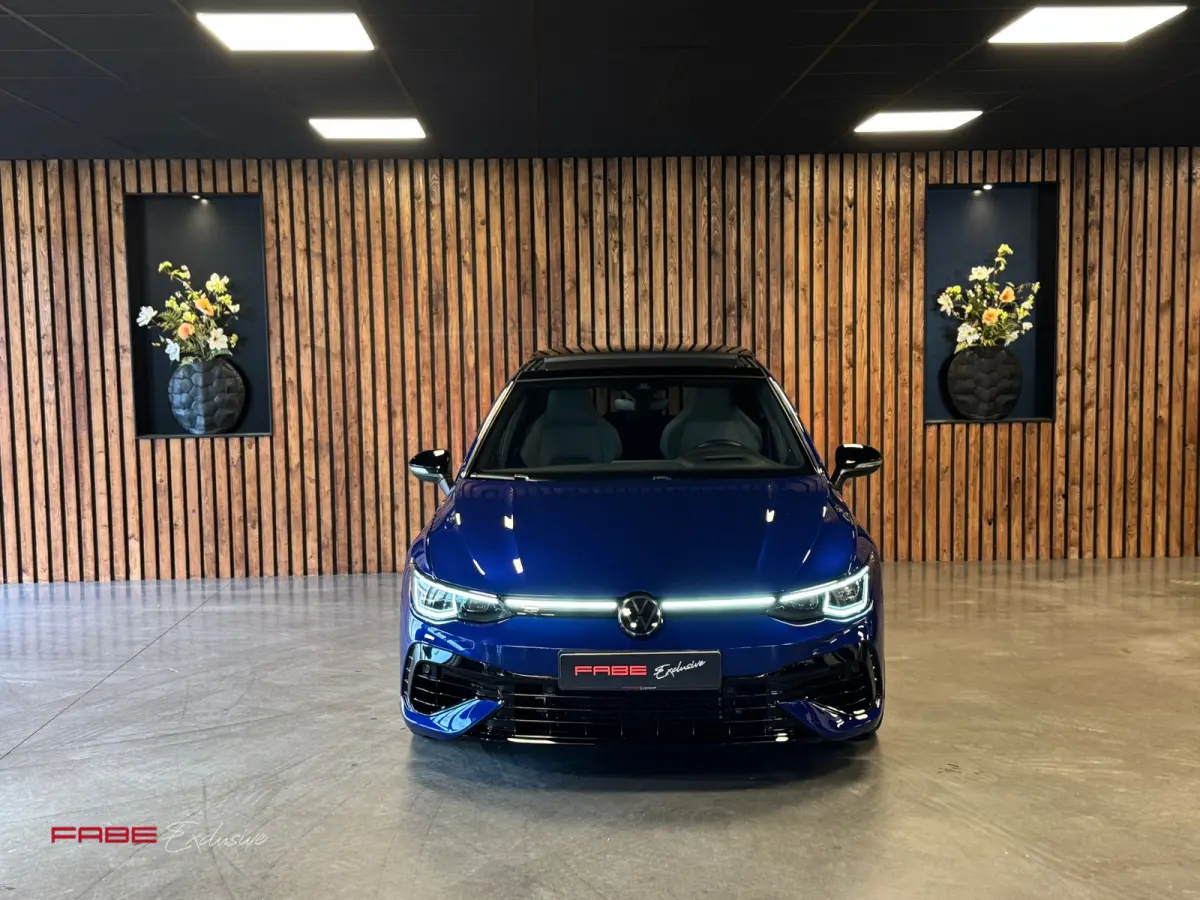 2.0 TSI R 4Motion / H/K / IQ Lights / HUD / Pano / Camera / Stuurverwarming