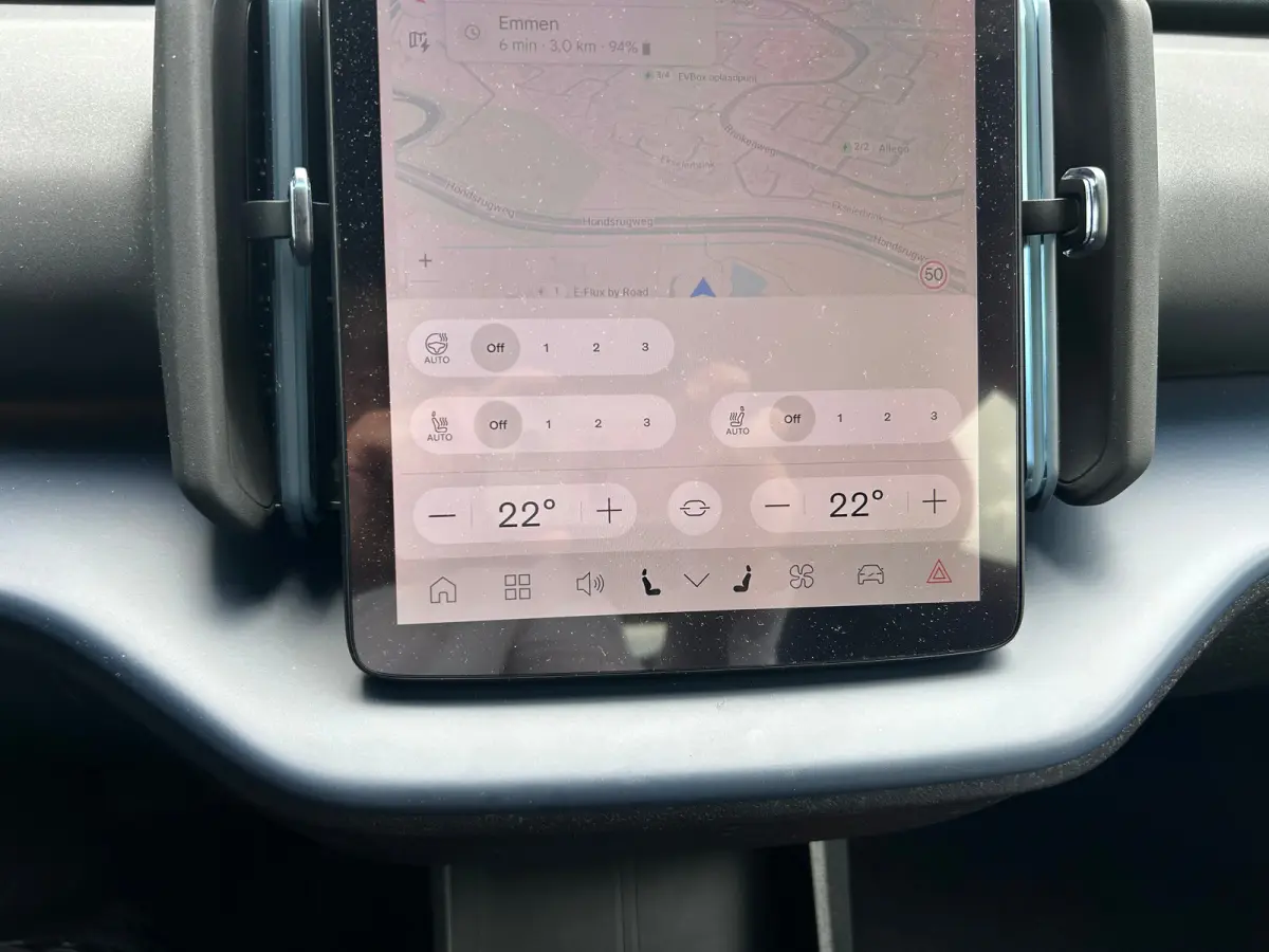 P3 Long Range Plus Europa 69 kWh | Stoel & stuurverwarming | Black pakket | Pilot Assist | Harman/Kardon | Warmtepomp |