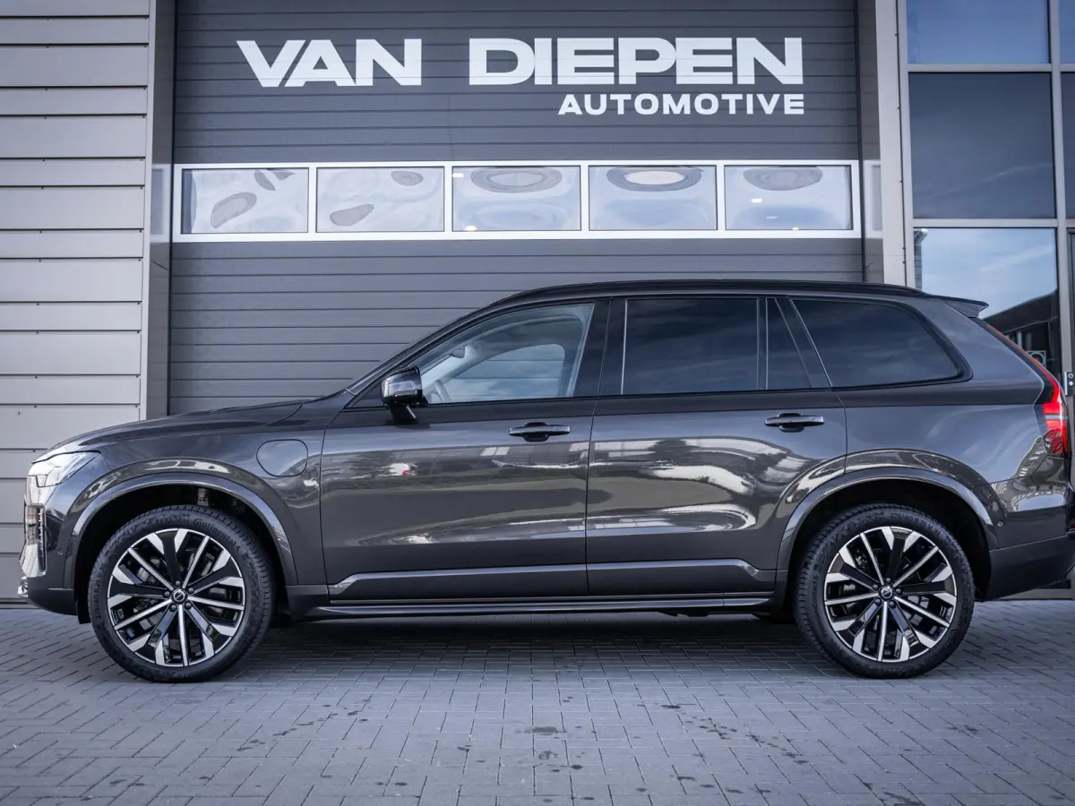 2.0 T8 Plug-in hybrid AWD Plus Dark - HUD l 360cam l ACC l H/Kardon l 21''