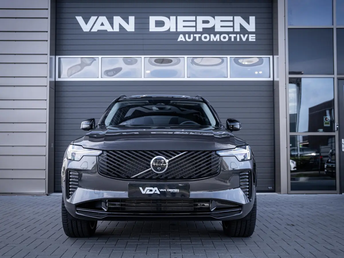 2.0 T8 Plug-in hybrid AWD Plus Dark - HUD l 360cam l ACC l H/Kardon l 21''
