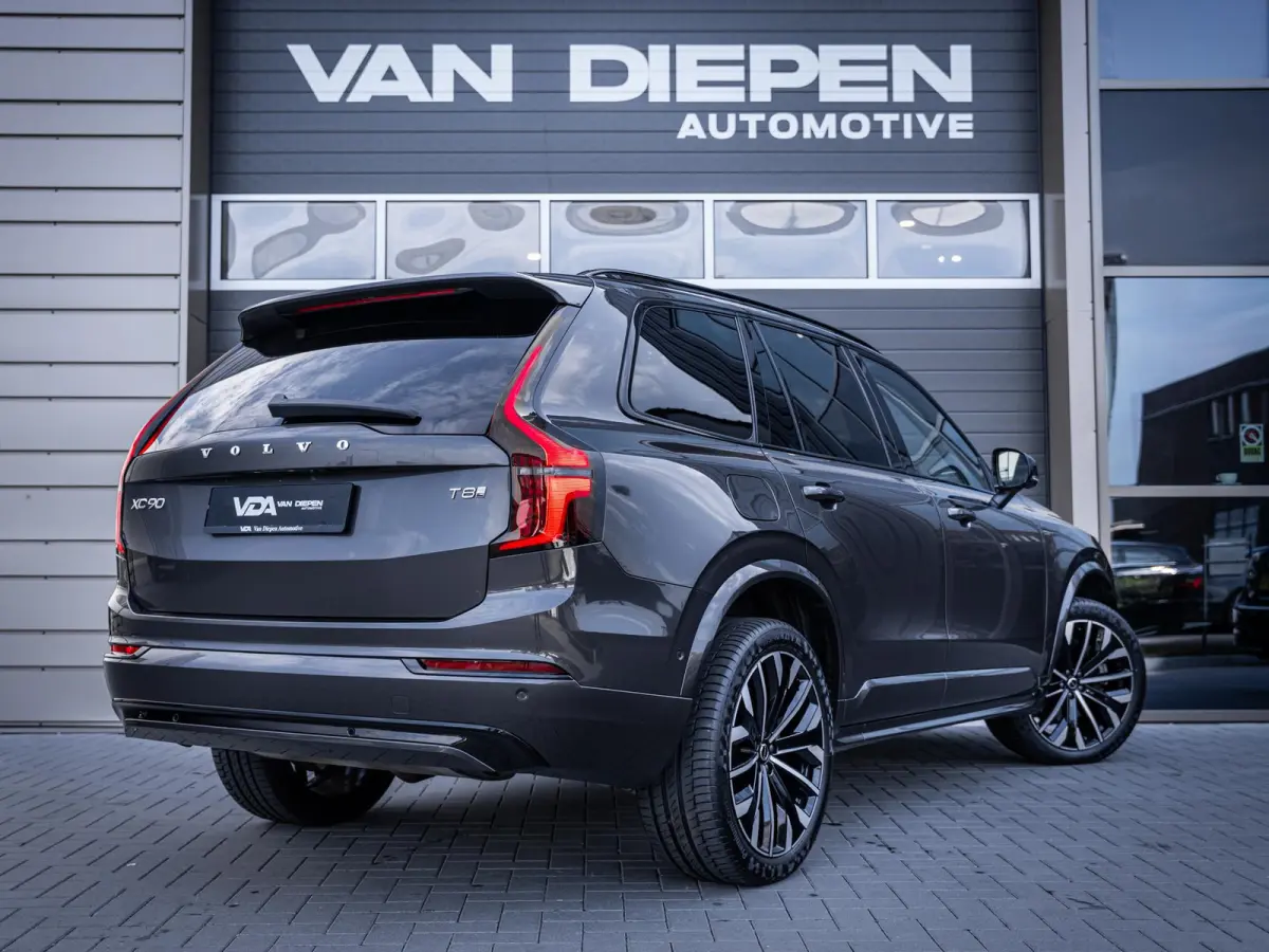 2.0 T8 Plug-in hybrid AWD Plus Dark - HUD l 360cam l ACC l H/Kardon l 21''