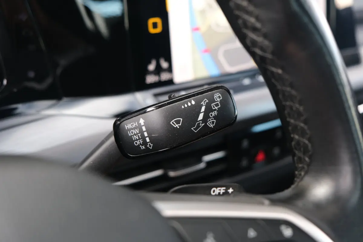 1.5 eTSI DSG Pano Trek IQ Led Pdc Acc Alcantara