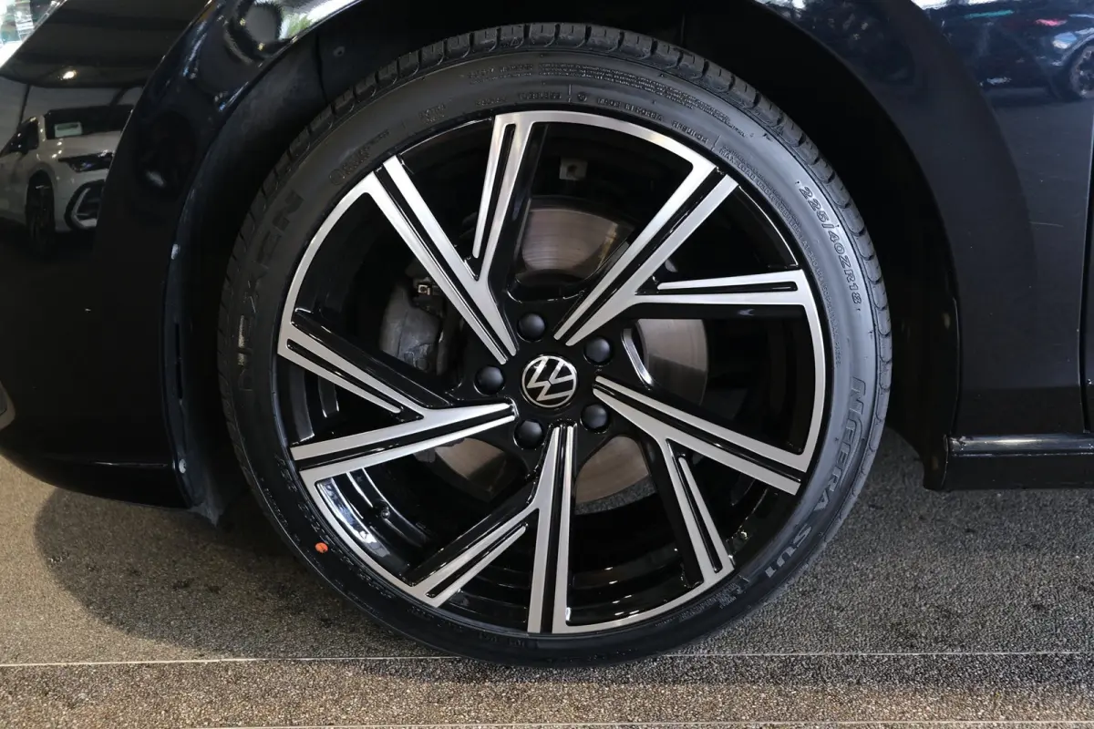 1.5 eTSI DSG Pano Trek IQ Led Pdc Acc Alcantara