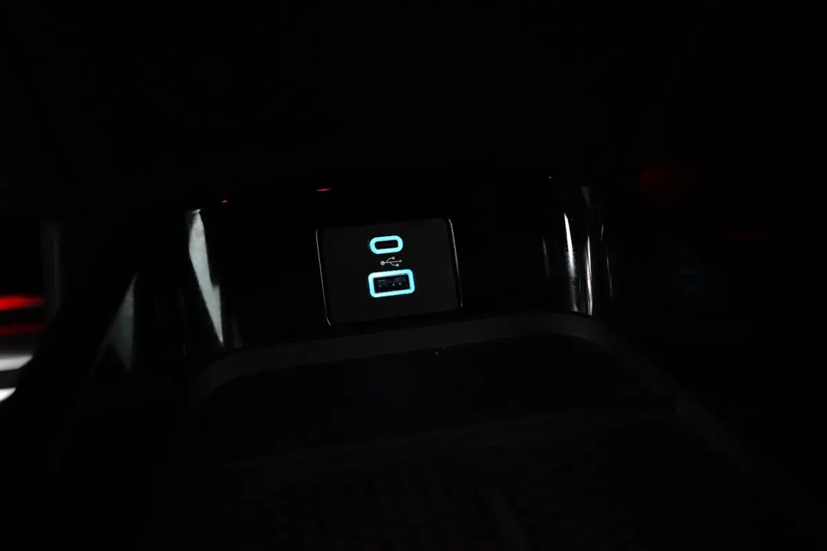 Extended AWD 98 kWh 351pk | Panoramadak | B&O Audio | Camera 360 | Elekt achterklep