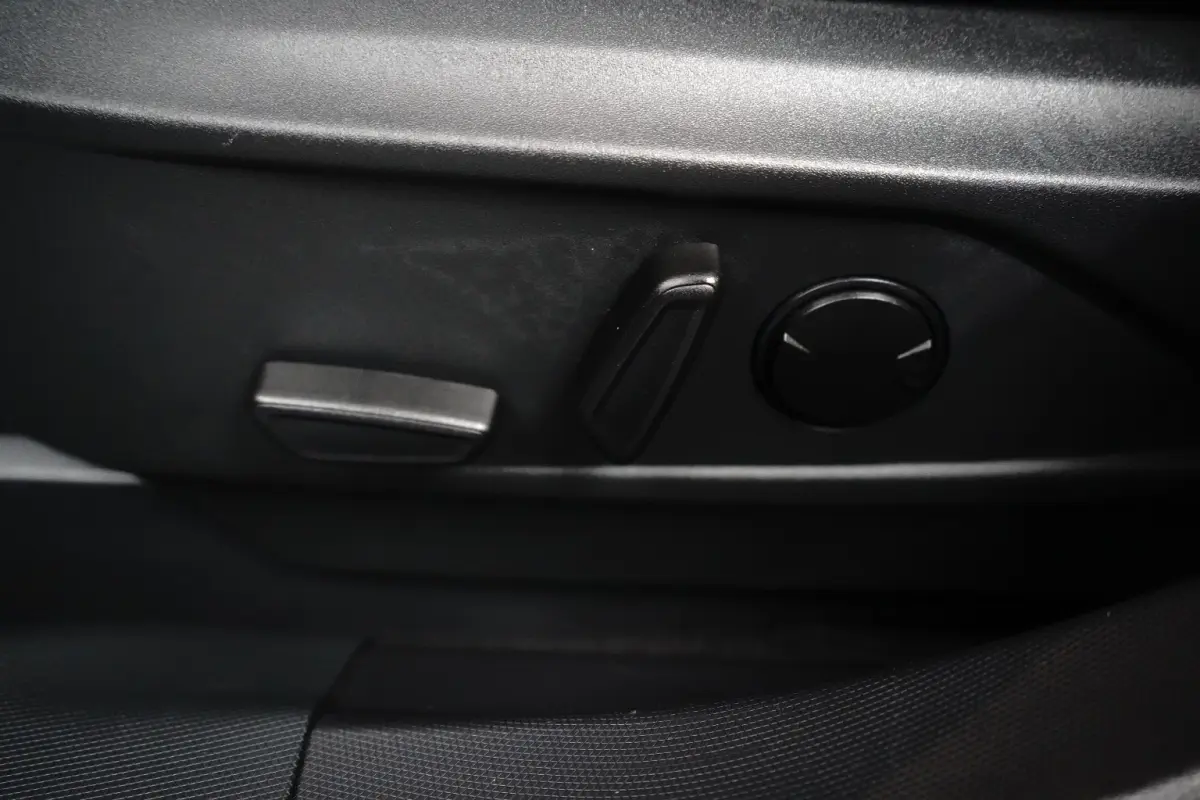 Extended AWD 98 kWh 351pk | Panoramadak | B&O Audio | Camera 360 | Elekt achterklep