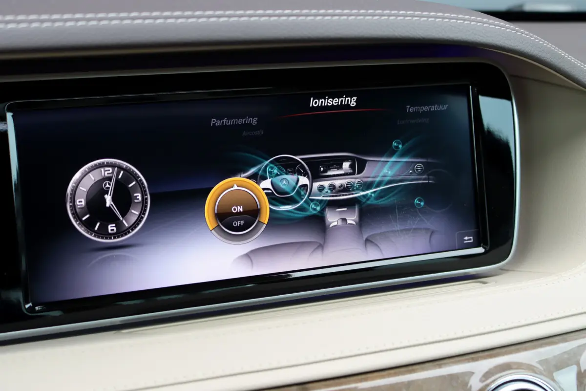 350 4MATIC BlueTEC Prestige Plus | Luchtvering | Distronic+ | Massage | Vlakkenverwarming | Verwarmd Stuurwiel | HUD | Panoramadak | Harman&Kardon |