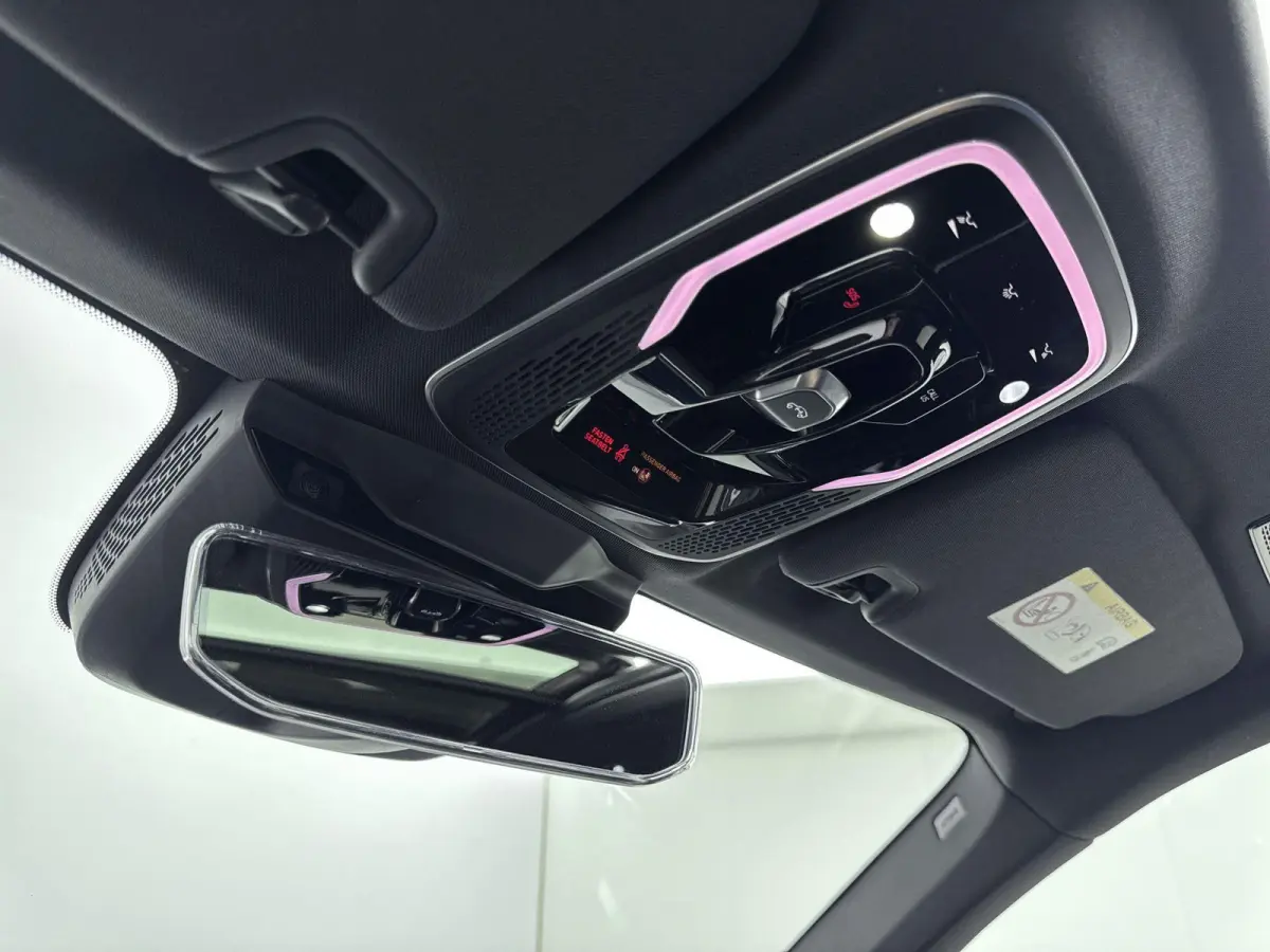 263 pk Automaat | Camera | Apple Carplay/Android Auto | Navigatie | 1800kg trekgewicht | Panoramadak | Elektrisch Verstelb. Bestuurdersstoel met Geheugen