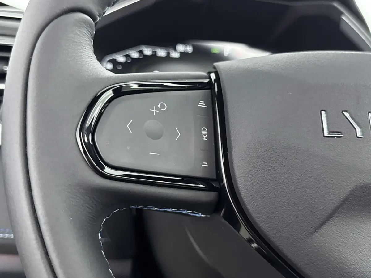 263 pk Automaat | Camera | Apple Carplay/Android Auto | Navigatie | 1800kg trekgewicht | Panoramadak | Elektrisch Verstelb. Bestuurdersstoel met Geheugen