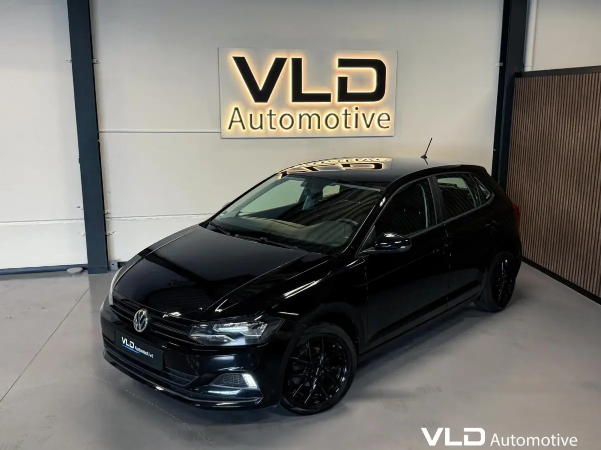 2017 1.0 MPI Trendline Carplay Airco
