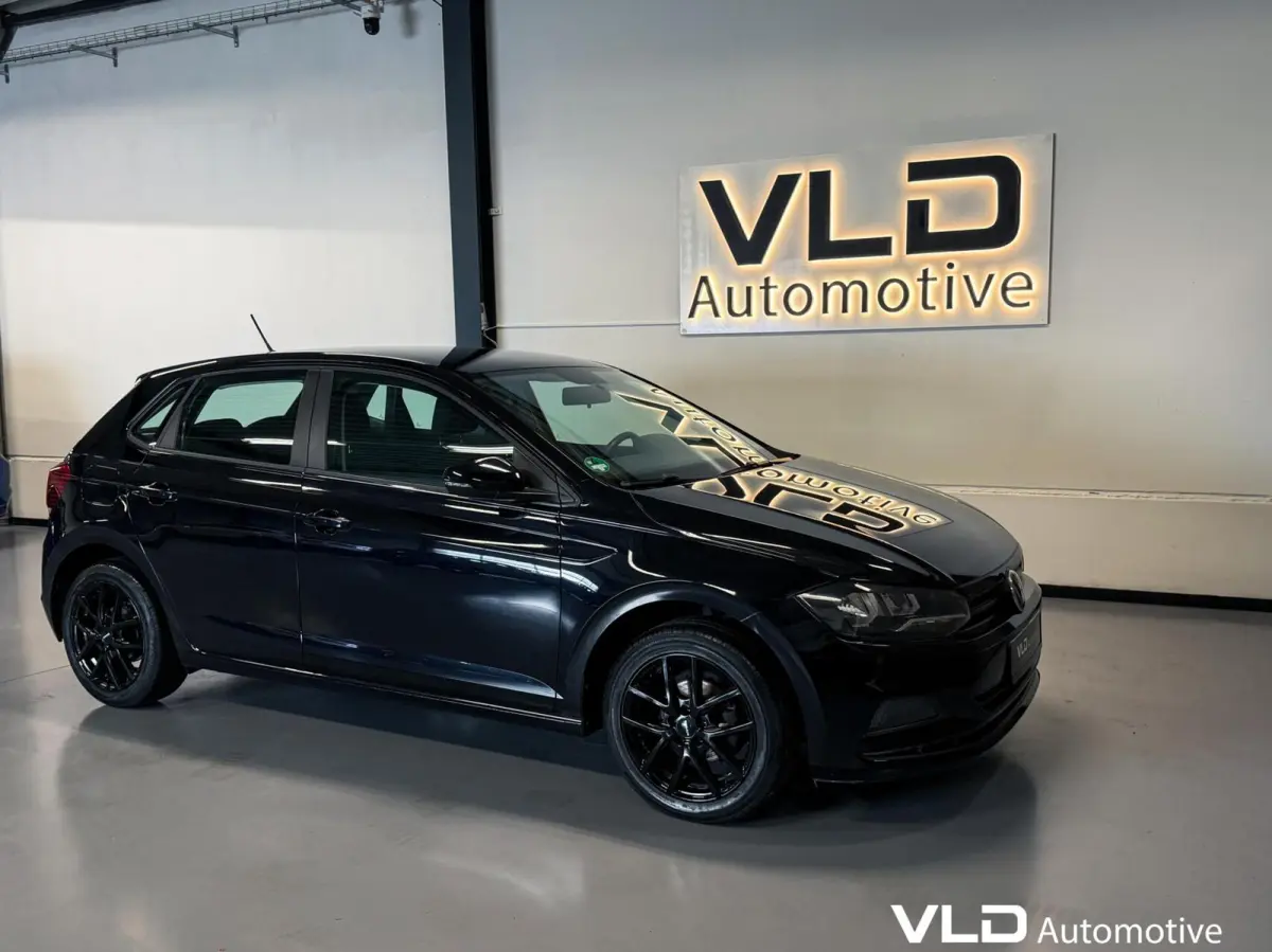 2017 1.0 MPI Trendline Carplay Airco