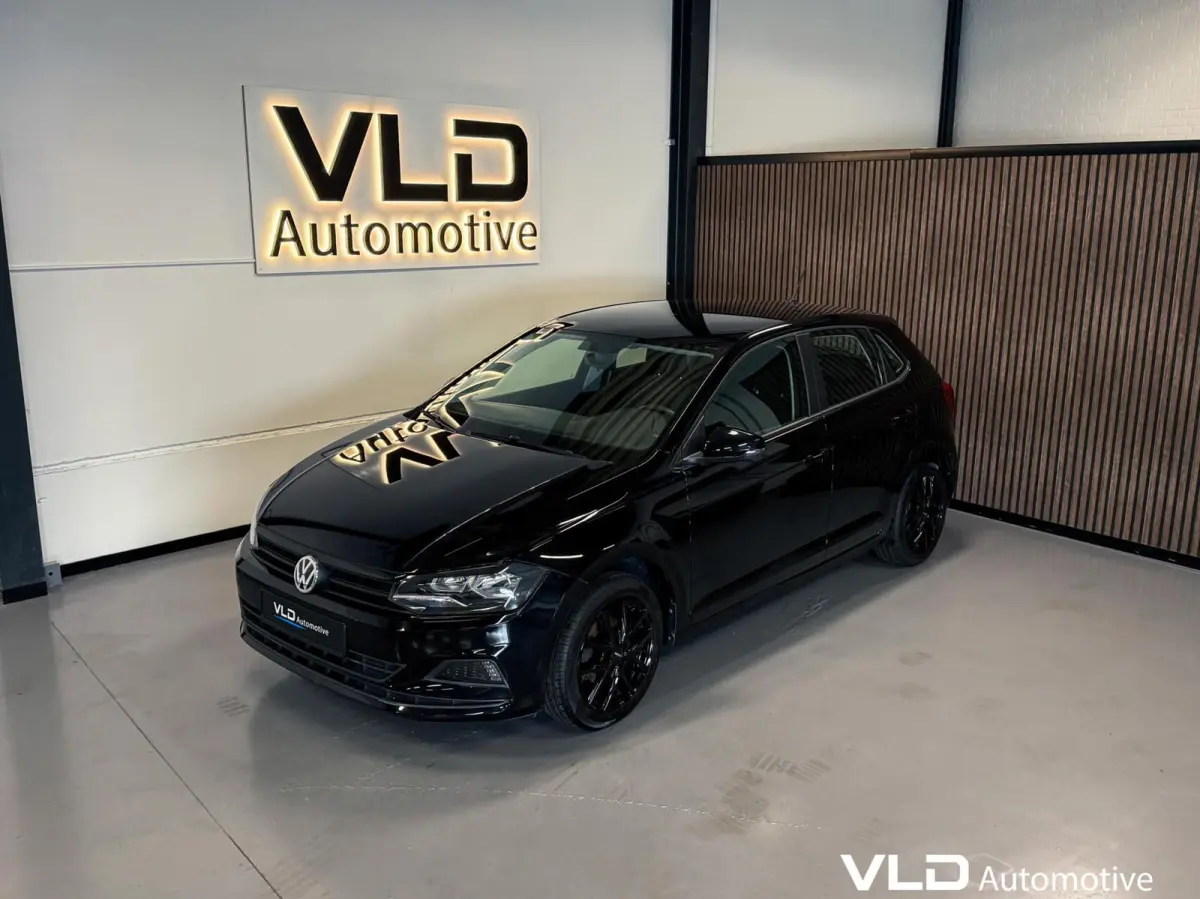 2017 1.0 MPI Trendline Carplay Airco