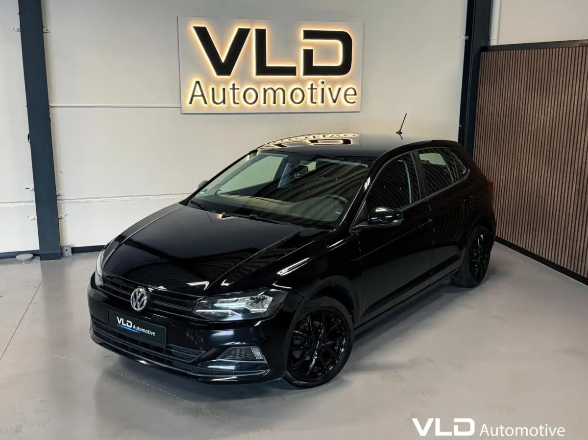 2017 1.0 MPI Trendline Carplay Airco
