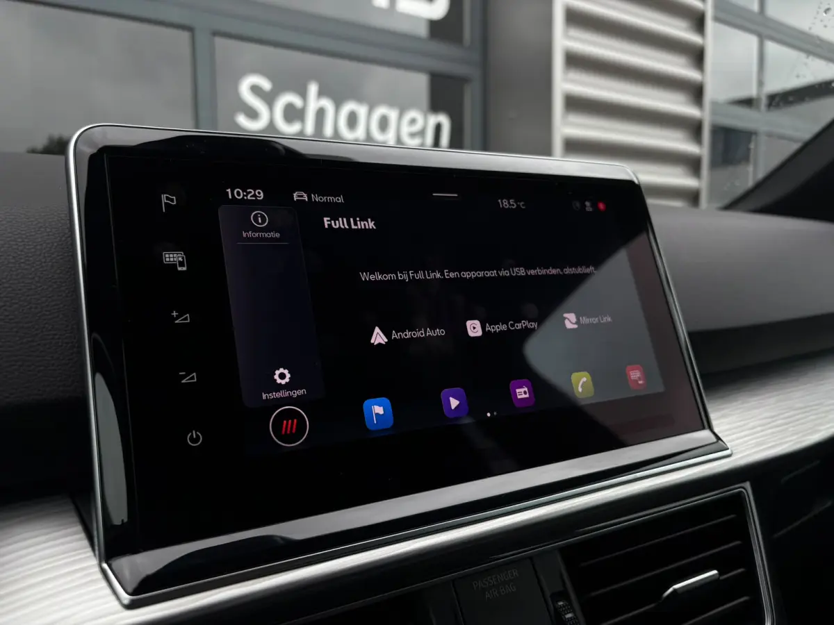 1.4 TSI e-Hybrid 245 pk PHEV Xperience 6-DSG | Achteruitrijcamera | Cruise control adaptief | Elektrische achterklep |