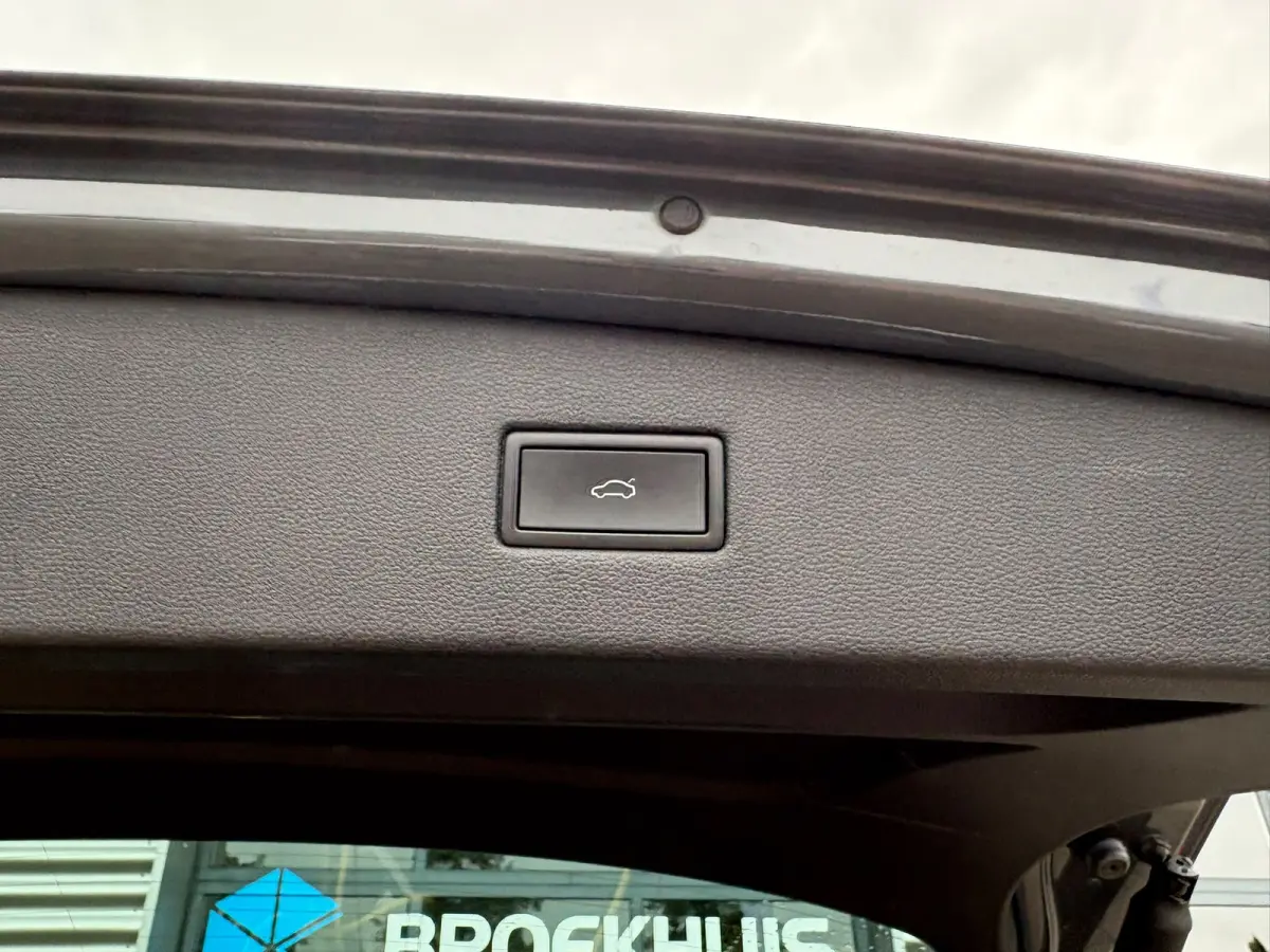 1.4 TSI e-Hybrid 245 pk PHEV Xperience 6-DSG | Achteruitrijcamera | Cruise control adaptief | Elektrische achterklep |