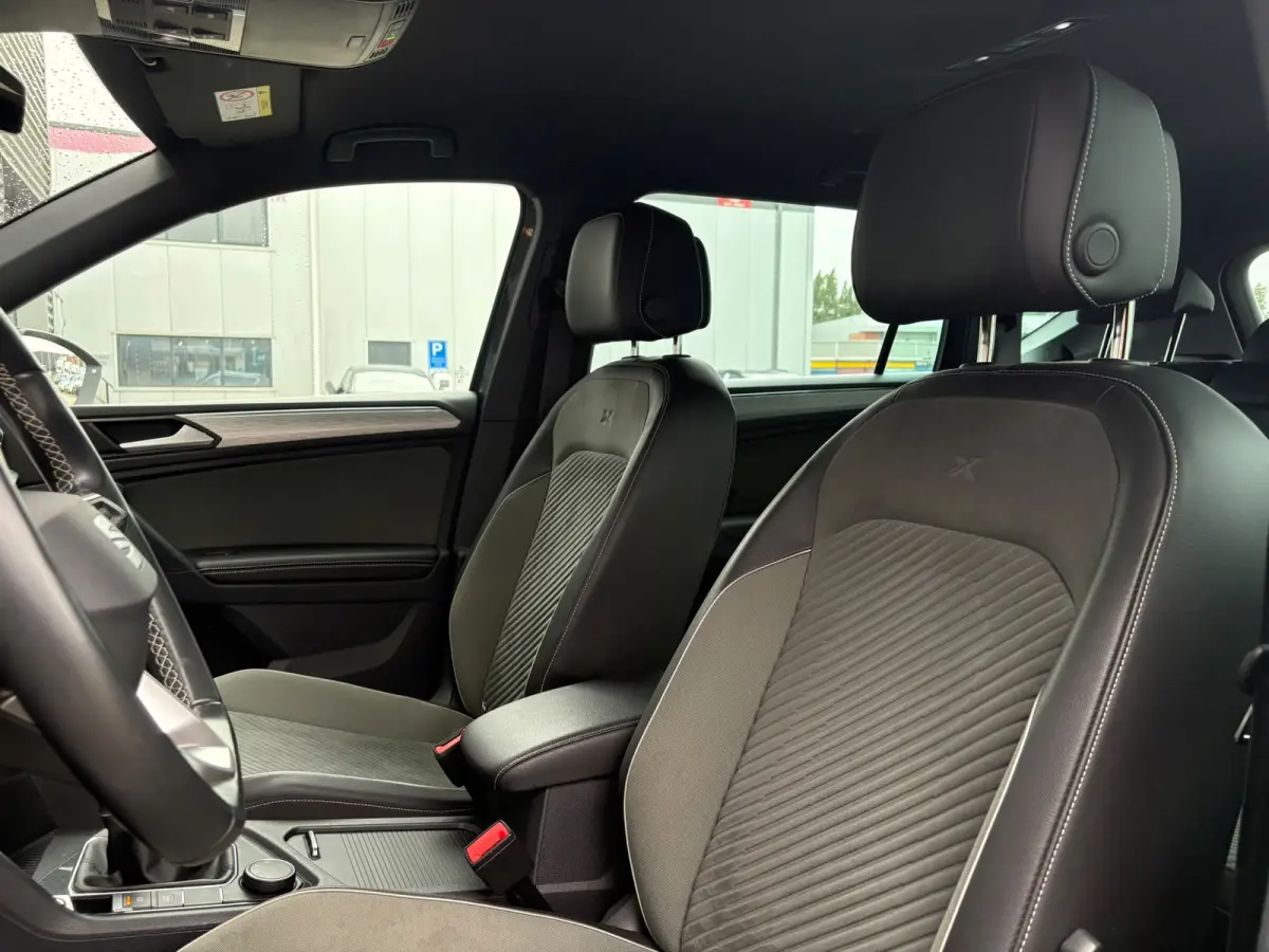 1.4 TSI e-Hybrid 245 pk PHEV Xperience 6-DSG | Achteruitrijcamera | Cruise control adaptief | Elektrische achterklep |