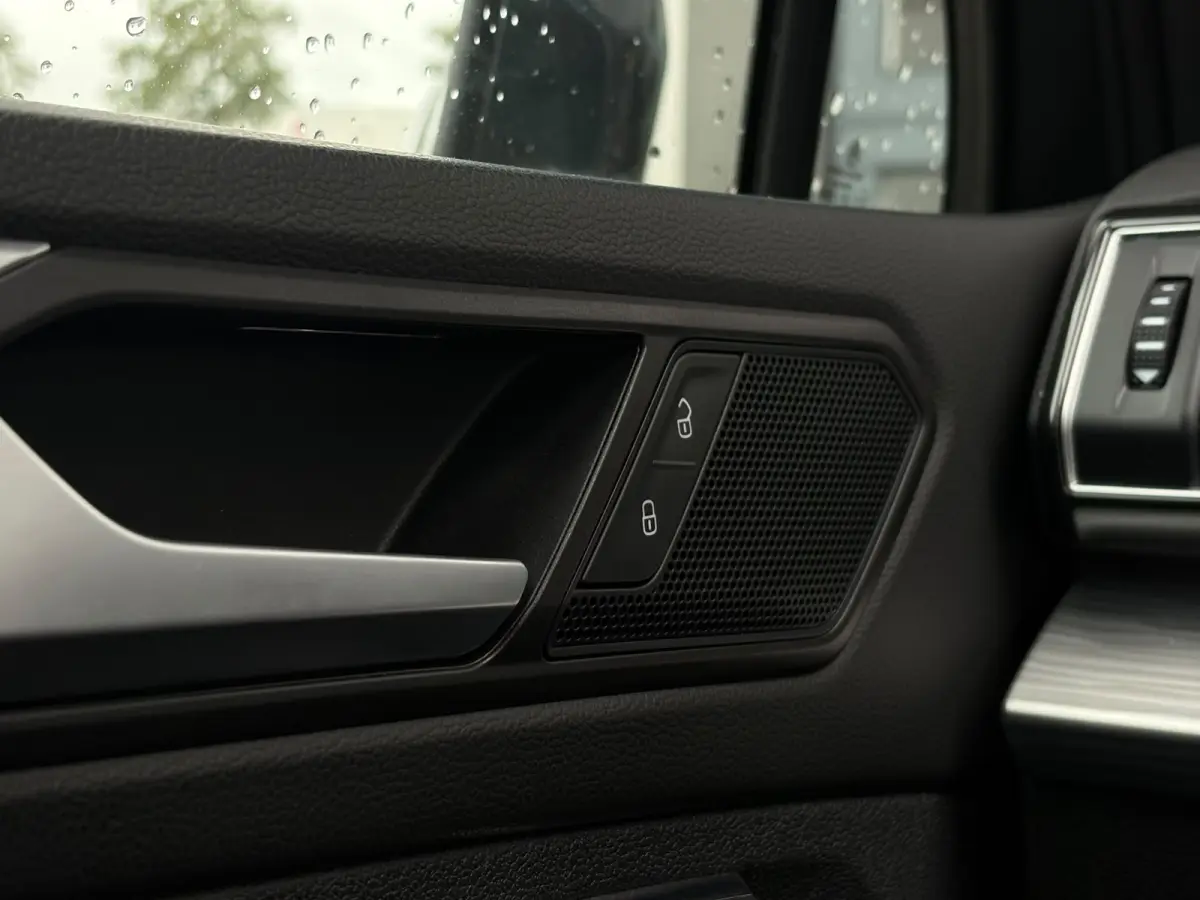 1.4 TSI e-Hybrid 245 pk PHEV Xperience 6-DSG | Achteruitrijcamera | Cruise control adaptief | Elektrische achterklep |