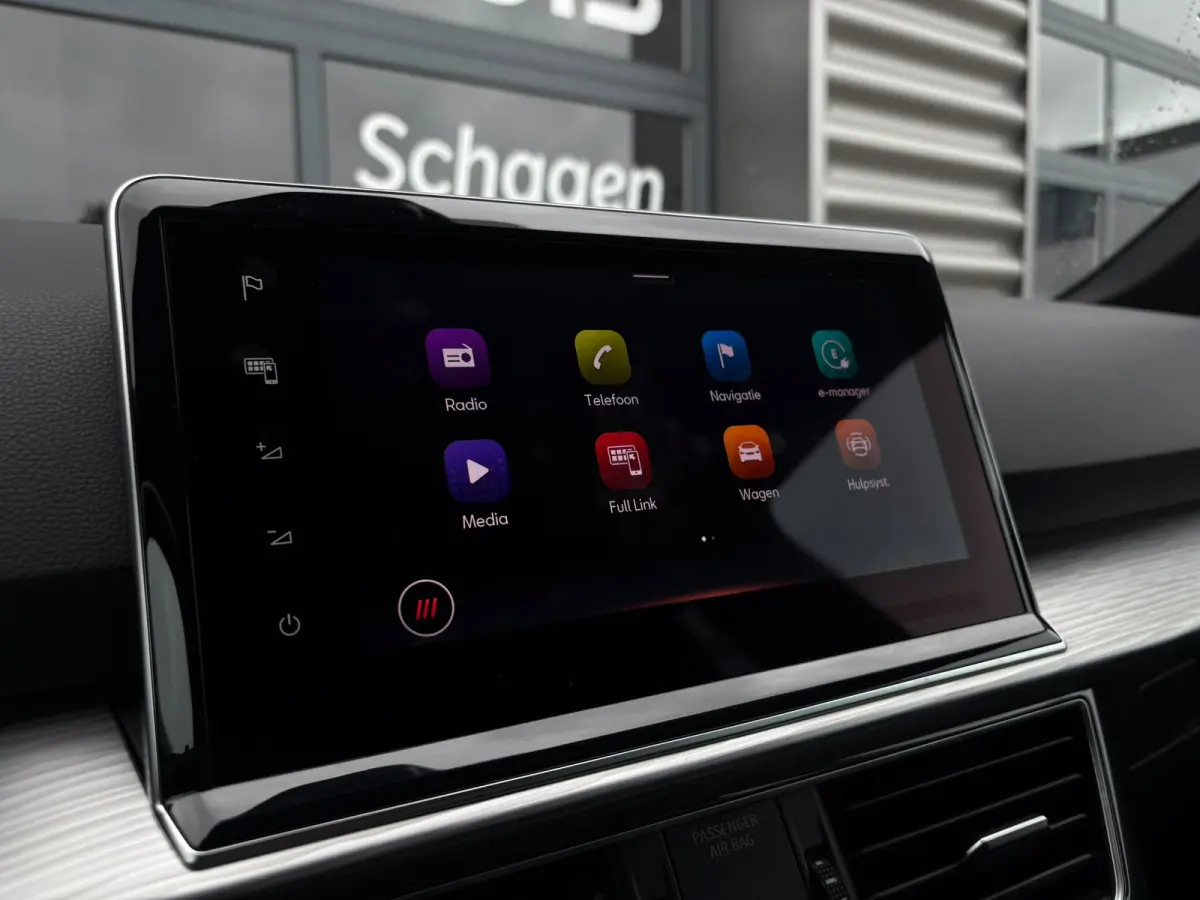 1.4 TSI e-Hybrid 245 pk PHEV Xperience 6-DSG | Achteruitrijcamera | Cruise control adaptief | Elektrische achterklep |