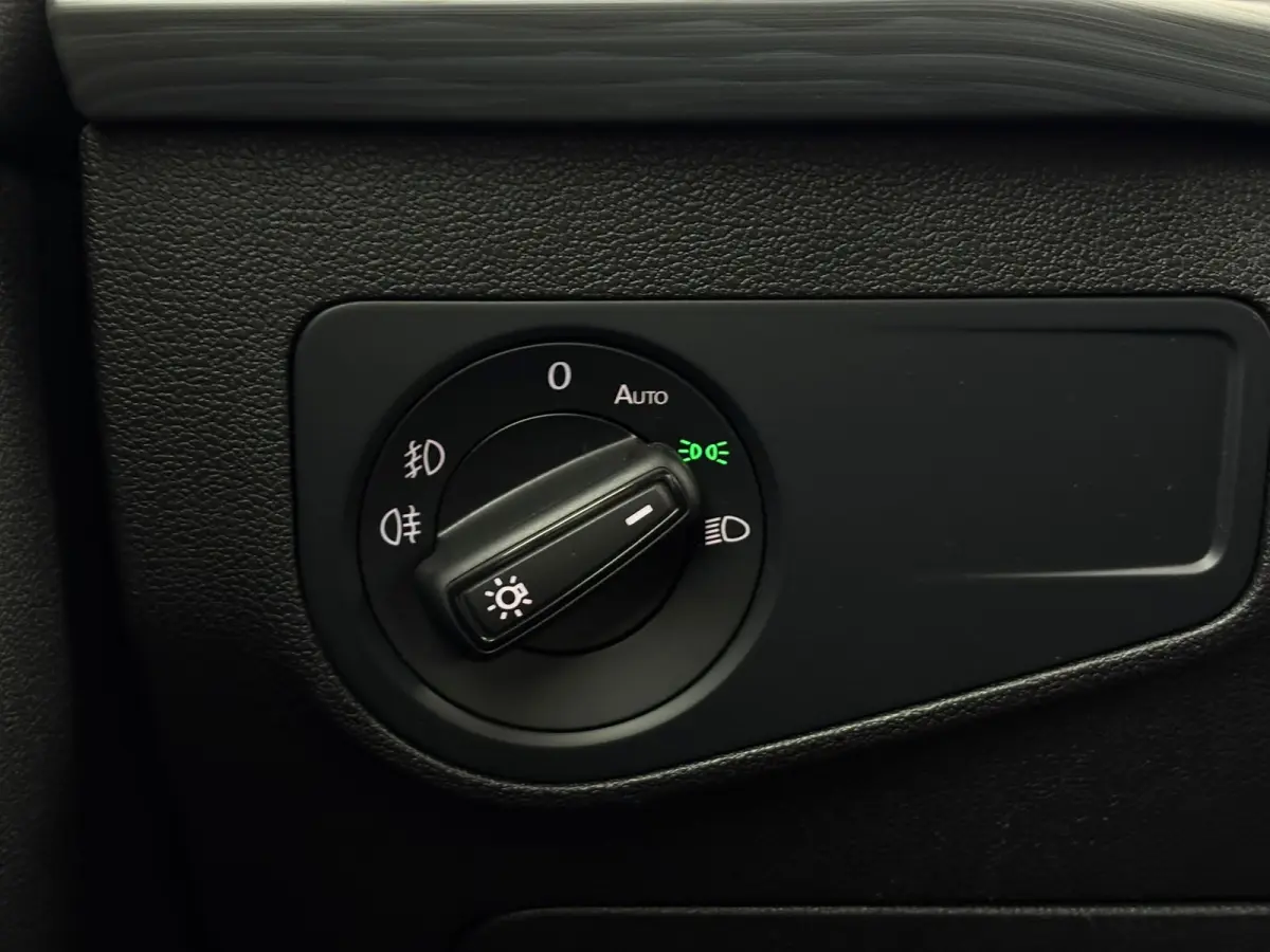 1.4 TSI e-Hybrid 245 pk PHEV Xperience 6-DSG | Achteruitrijcamera | Cruise control adaptief | Elektrische achterklep |