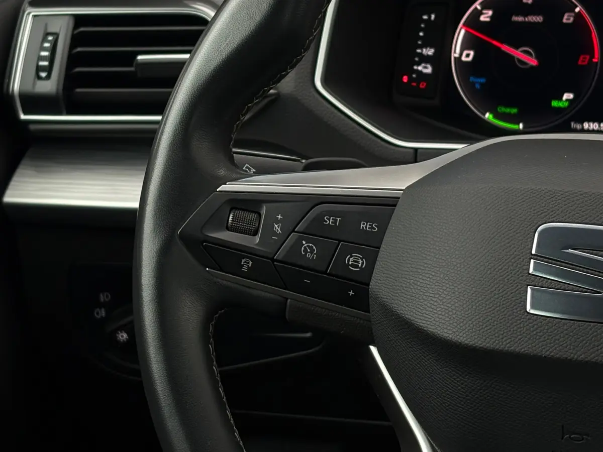 1.4 TSI e-Hybrid 245 pk PHEV Xperience 6-DSG | Achteruitrijcamera | Cruise control adaptief | Elektrische achterklep |