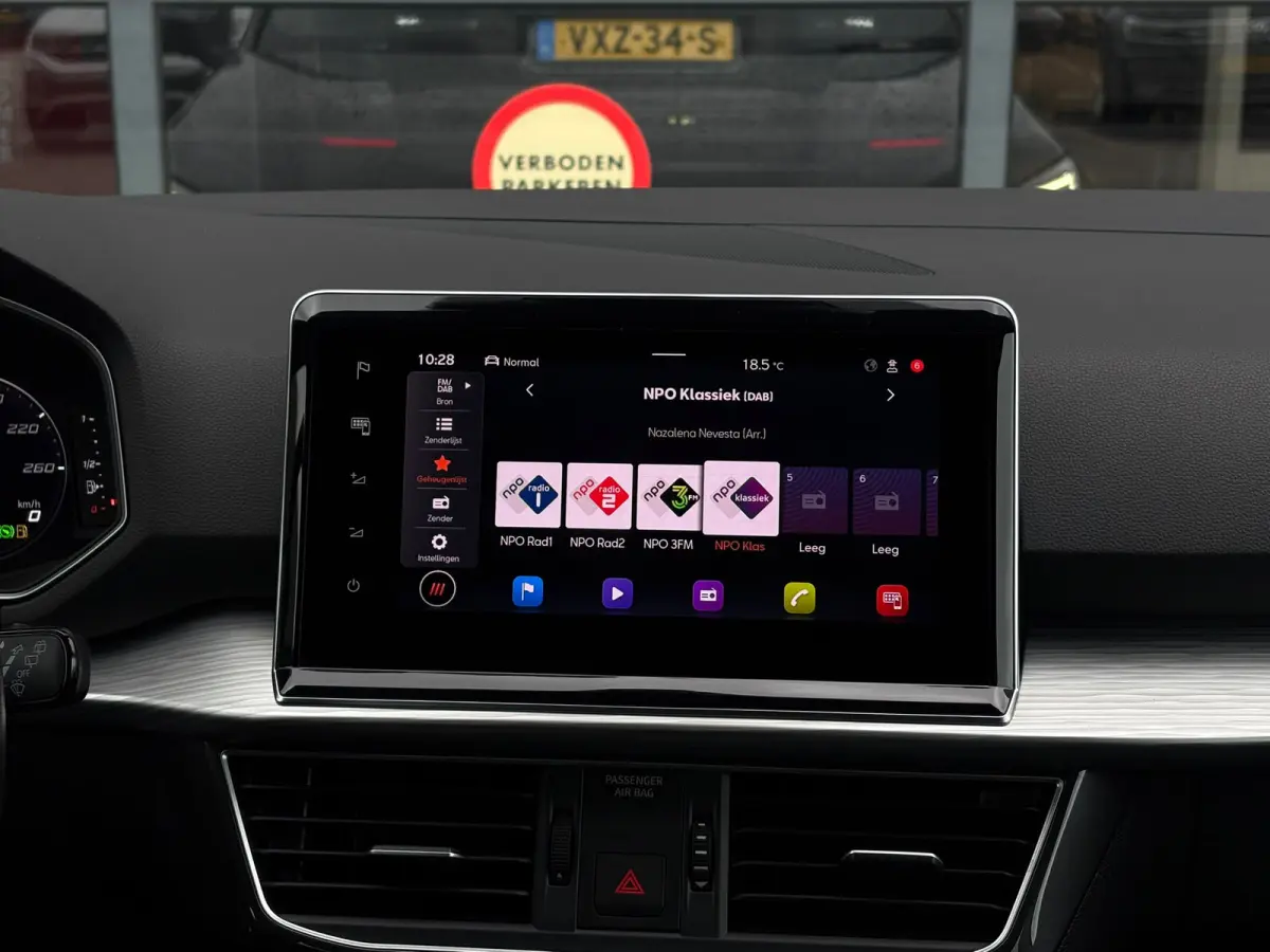1.4 TSI e-Hybrid 245 pk PHEV Xperience 6-DSG | Achteruitrijcamera | Cruise control adaptief | Elektrische achterklep |