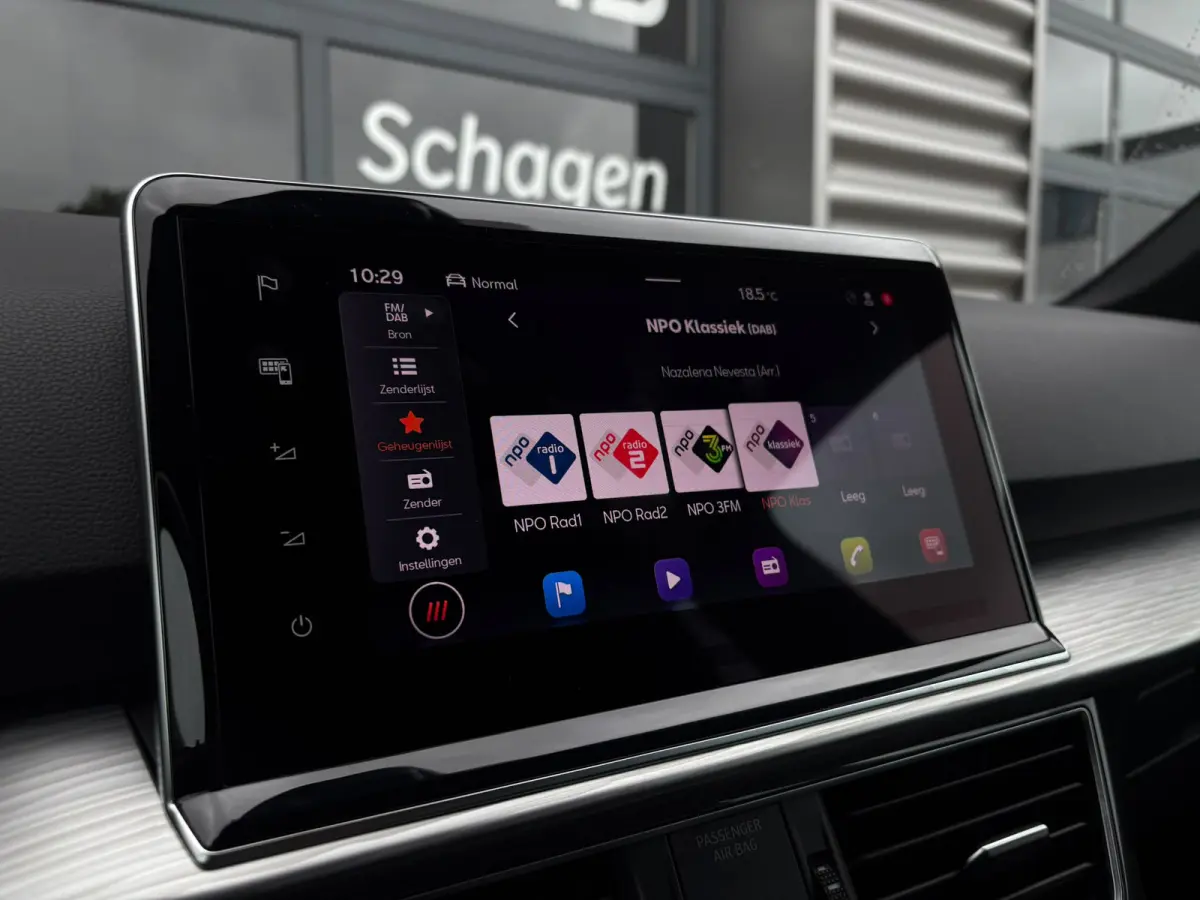1.4 TSI e-Hybrid 245 pk PHEV Xperience 6-DSG | Achteruitrijcamera | Cruise control adaptief | Elektrische achterklep |