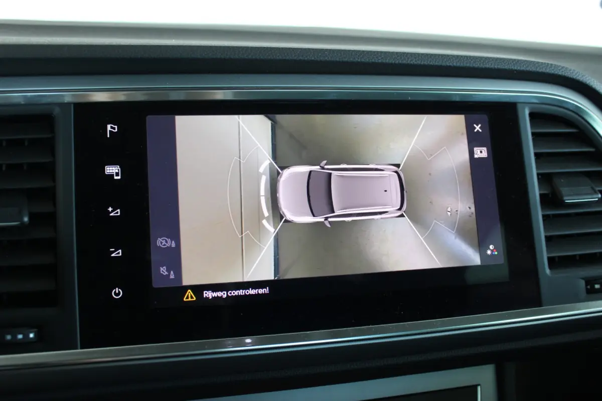 1.5 TSI FR Business Intense Facelift | Trekhaak | 360° Camera | Carplay | Virtual Cockpit | Full LED | Navi | Stoel/Stuurverw. | 18" LMV | PDC V+A