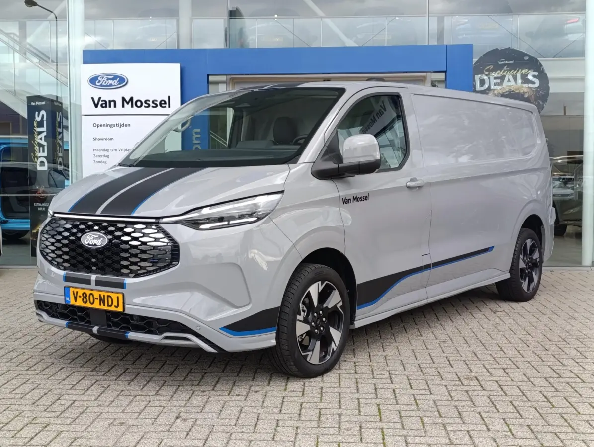 Cust. 340 L2H1 Sport 71 kWh | Adaptieve Cruise | Trekhaak | Stoel/stuur voorruitverwarming | Adaptieve koplampen |  Navigatie