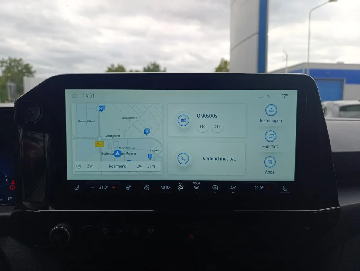 Cust. 340 L2H1 Sport 71 kWh | Adaptieve Cruise | Trekhaak | Stoel/stuur voorruitverwarming | Adaptieve koplampen |  Navigatie