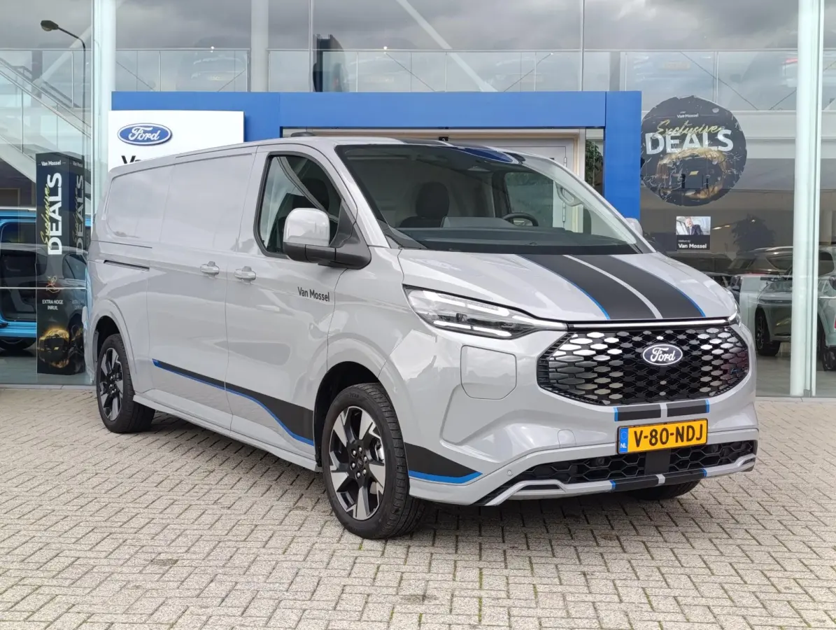 Cust. 340 L2H1 Sport 71 kWh | Adaptieve Cruise | Trekhaak | Stoel/stuur voorruitverwarming | Adaptieve koplampen |  Navigatie