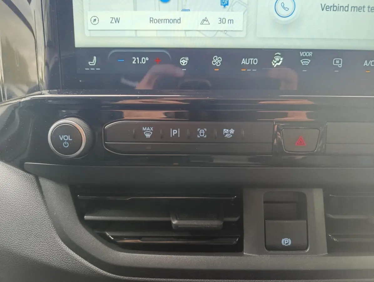 Cust. 340 L2H1 Sport 71 kWh | Adaptieve Cruise | Trekhaak | Stoel/stuur voorruitverwarming | Adaptieve koplampen |  Navigatie
