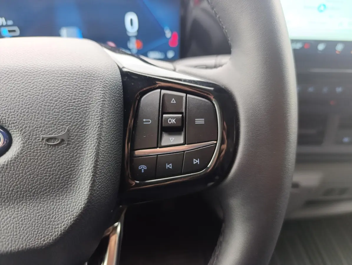 Cust. 340 L2H1 Sport 71 kWh | Adaptieve Cruise | Trekhaak | Stoel/stuur voorruitverwarming | Adaptieve koplampen |  Navigatie