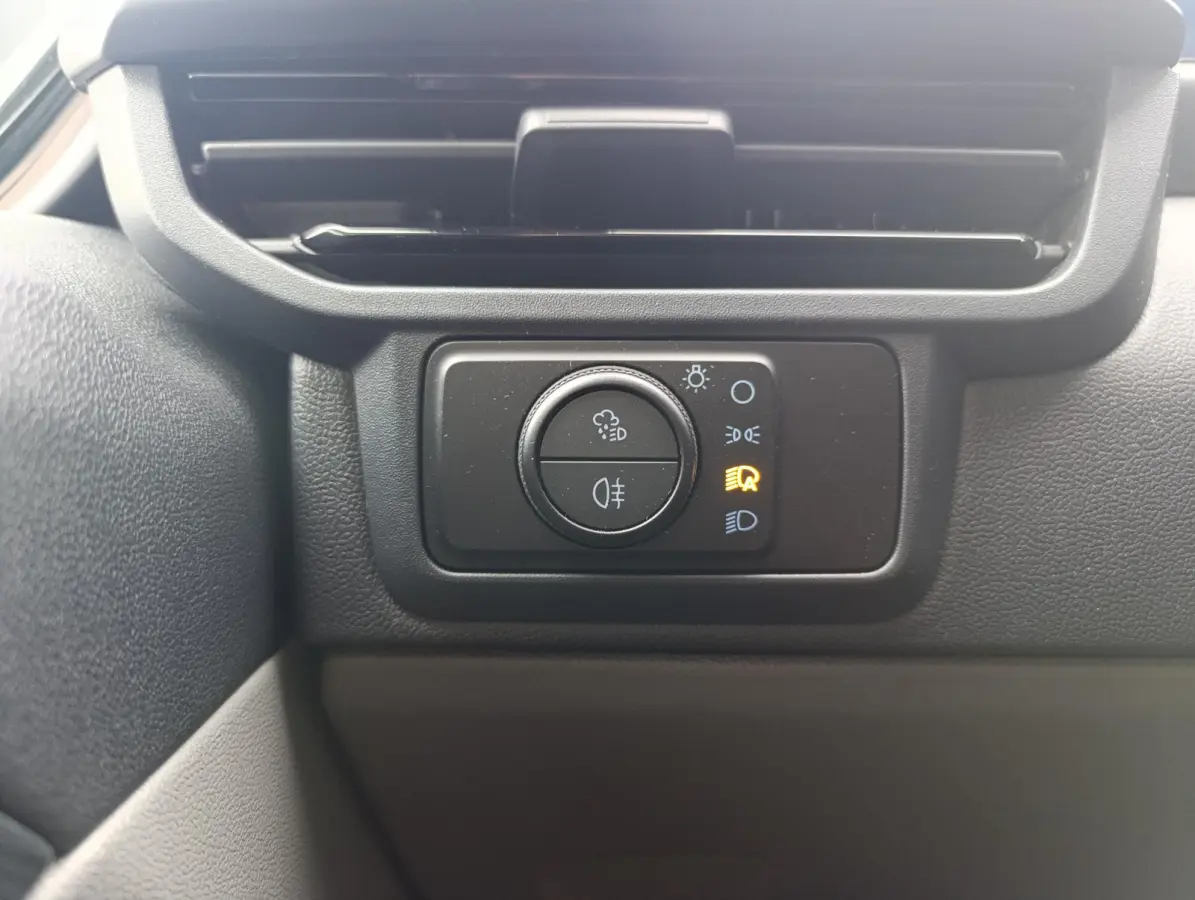 Cust. 340 L2H1 Sport 71 kWh | Adaptieve Cruise | Trekhaak | Stoel/stuur voorruitverwarming | Adaptieve koplampen |  Navigatie