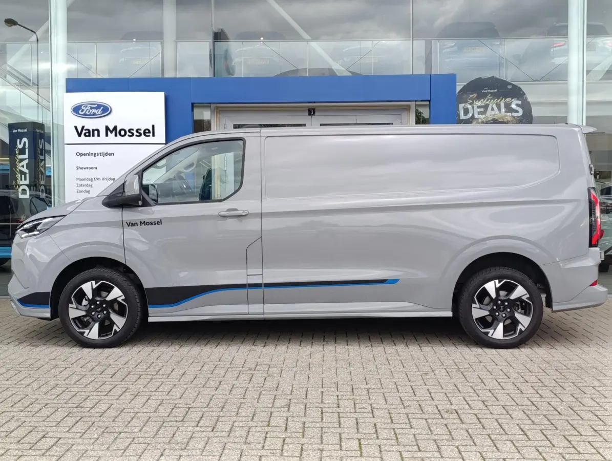 Cust. 340 L2H1 Sport 71 kWh | Adaptieve Cruise | Trekhaak | Stoel/stuur voorruitverwarming | Adaptieve koplampen |  Navigatie
