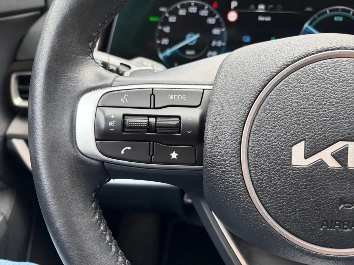 1.6 T-GDi Plug-in Hybrid AWD DynamicLine Luxury | Apple Carplay / Android Auto | Navigatiesysteem | Stoel + Stuurverwarming | Elektrisch Verstelbare Bestuurdersstoel | Licht + Regensensor | 