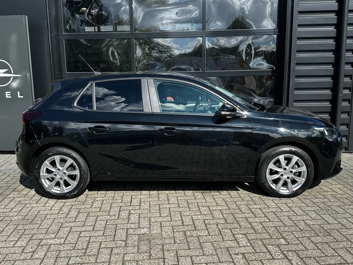 1.2 Edition | BROEKHUIS ONDERHOUDEN| EERSTE EIGENAAR| APPLE CARPLAY/ANDROID AUTO| PARKEERSENSOREN ACHTER| DAB ONTVANGER| CRUISE CONTROL| GETINT GLAS| AIRCO| 16" LM-VELGEN|