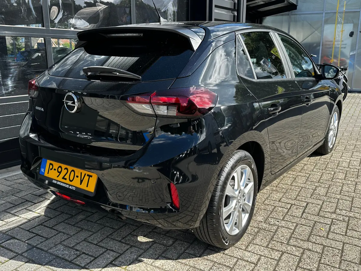 1.2 Edition | BROEKHUIS ONDERHOUDEN| EERSTE EIGENAAR| APPLE CARPLAY/ANDROID AUTO| PARKEERSENSOREN ACHTER| DAB ONTVANGER| CRUISE CONTROL| GETINT GLAS| AIRCO| 16" LM-VELGEN|