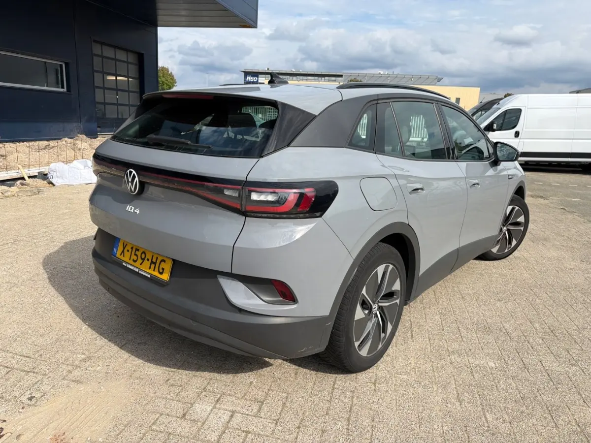 Pure 52 kWh 150 pk | 19 inch LMV | Apple Carplay | Parkeersensoren |
