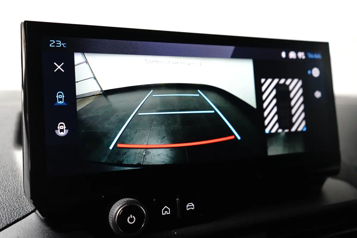 1.5 BlueHDi 100 S&S L2 Camera | Houten Laadvloer | Carplay | Digitaal Dashboard | Airco | Cruise Control | DAB | Achteruitrijcamera | Airco | Apple Carplay/Android Auto|telefoonintegratie pr