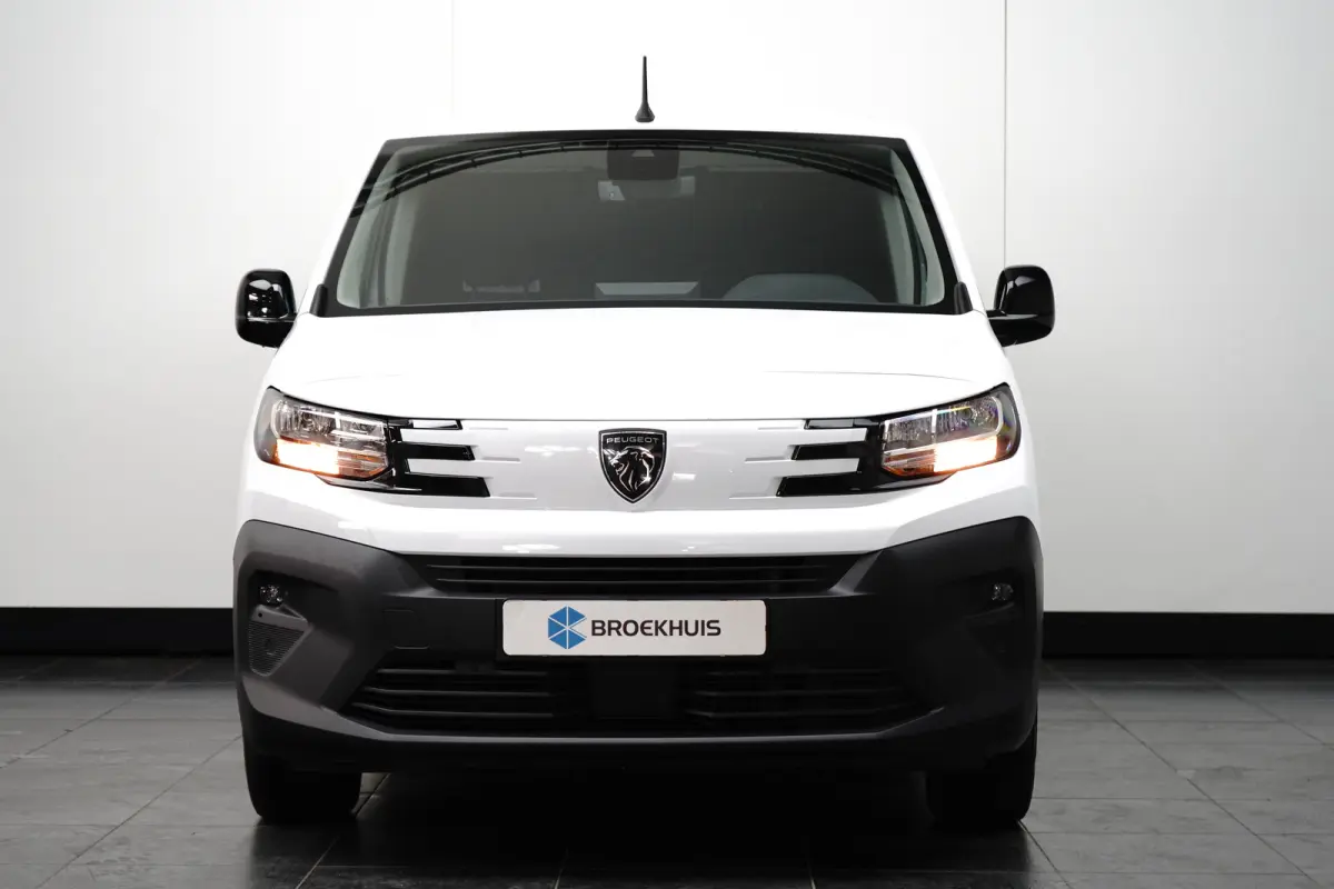 1.5 BlueHDi 100 S&S L2 Camera | Houten Laadvloer | Carplay | Digitaal Dashboard | Airco | Cruise Control | DAB | Achteruitrijcamera | Airco | Apple Carplay/Android Auto|telefoonintegratie pr