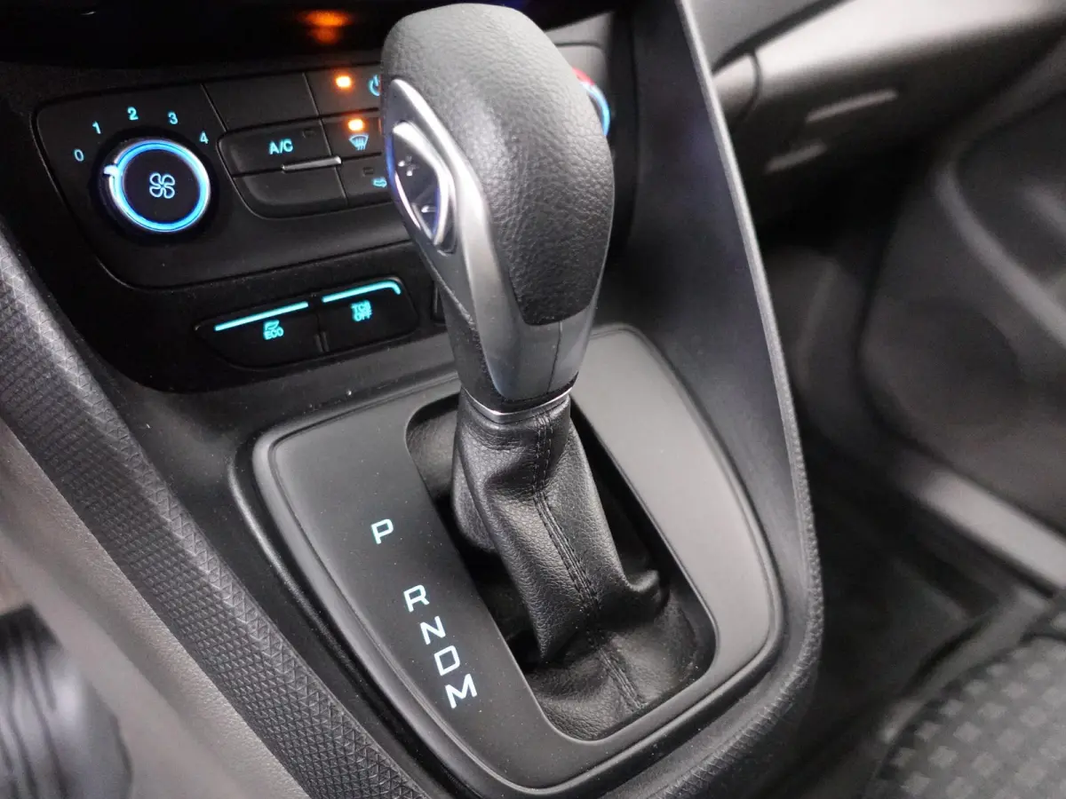 100pk Automaat L2 Trend Navigatie Camera Parkeersensoren Cruise control 3 Zits