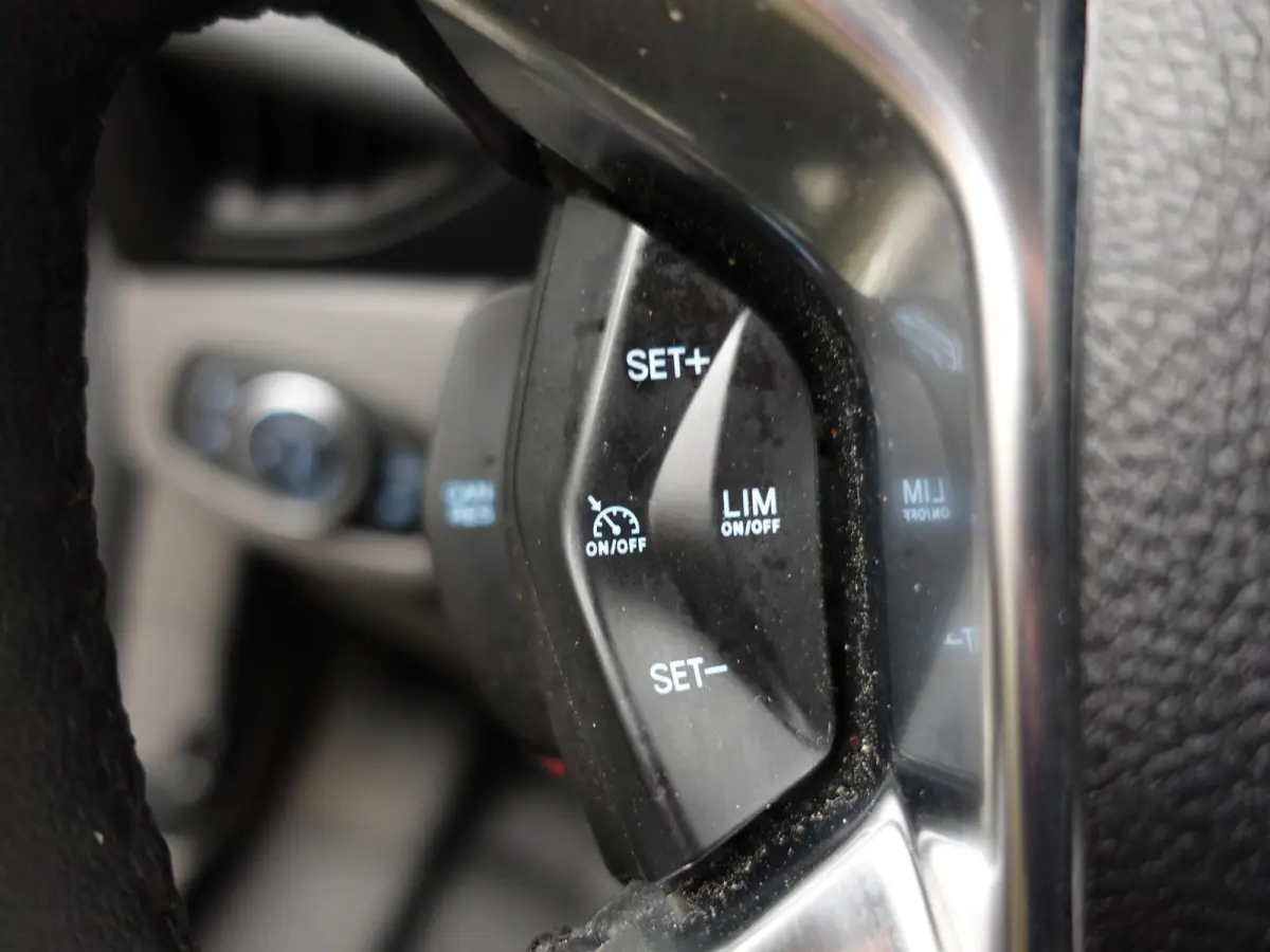 100pk Automaat L2 Trend Navigatie Camera Parkeersensoren Cruise control 3 Zits
