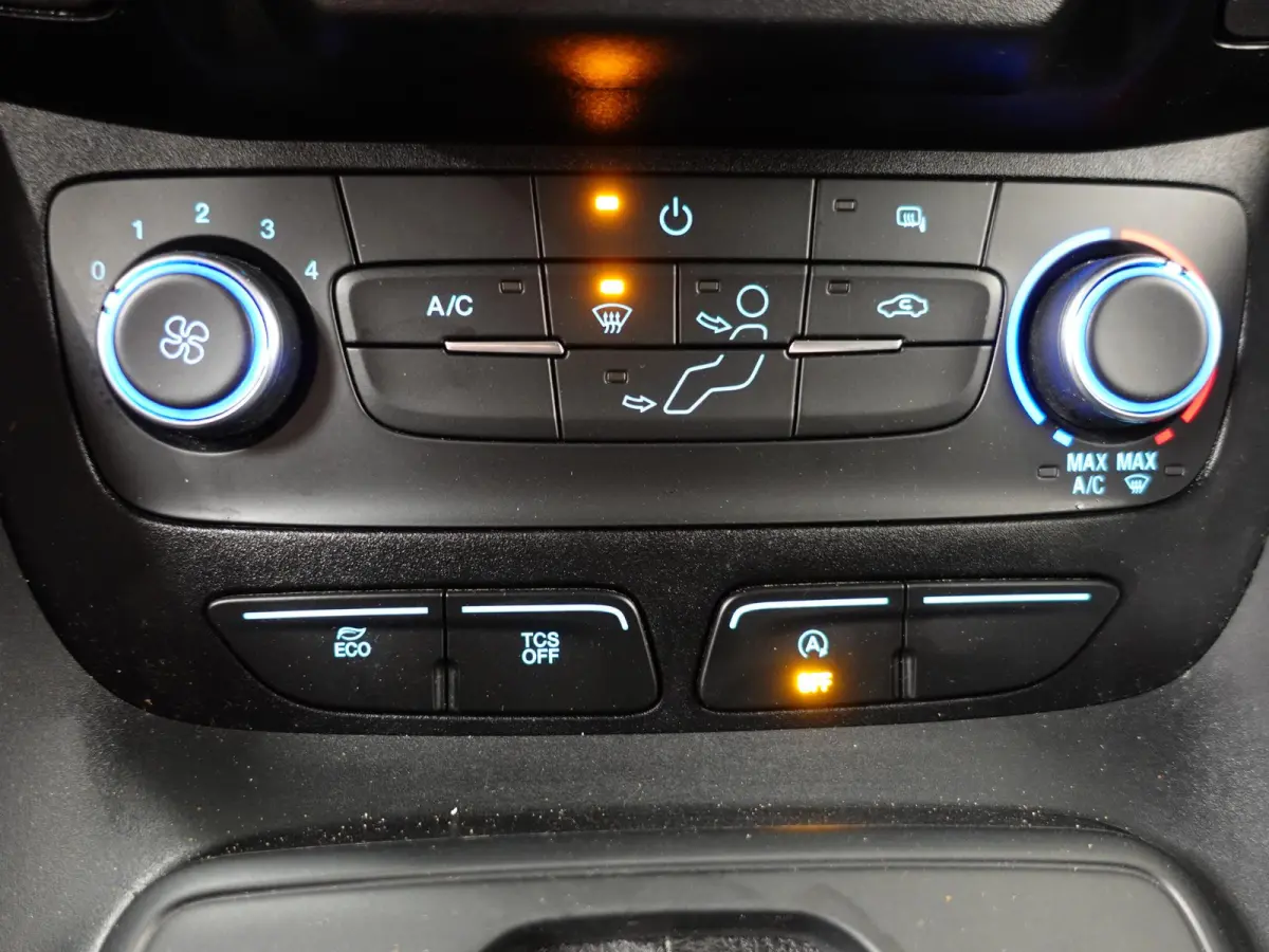 100pk Automaat L2 Trend Navigatie Camera Parkeersensoren Cruise control 3 Zits