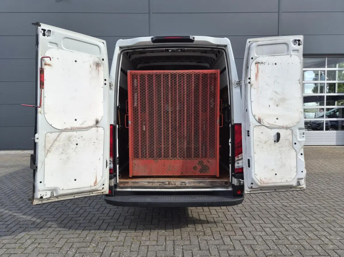 2.3 L4H2 Hi-Matic Automaat 157pk Uitklap lift