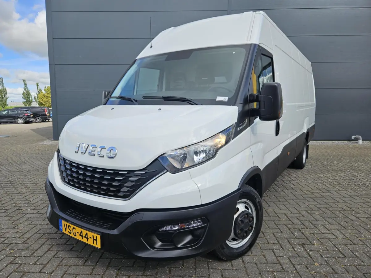 2.3 L4H2Hi-Matic Dubbel lucht 157pk Uitklap lift