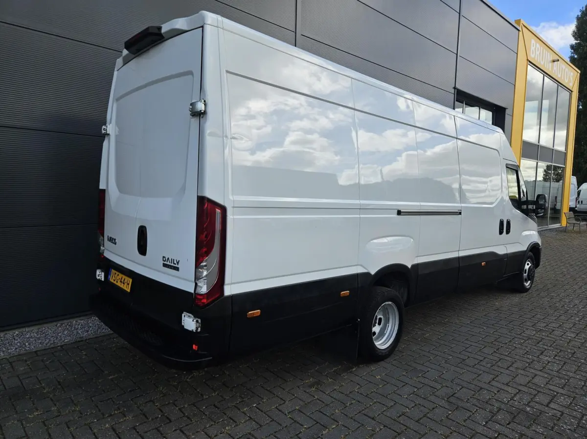 2.3 L4H2Hi-Matic Dubbel lucht 157pk Uitklap lift