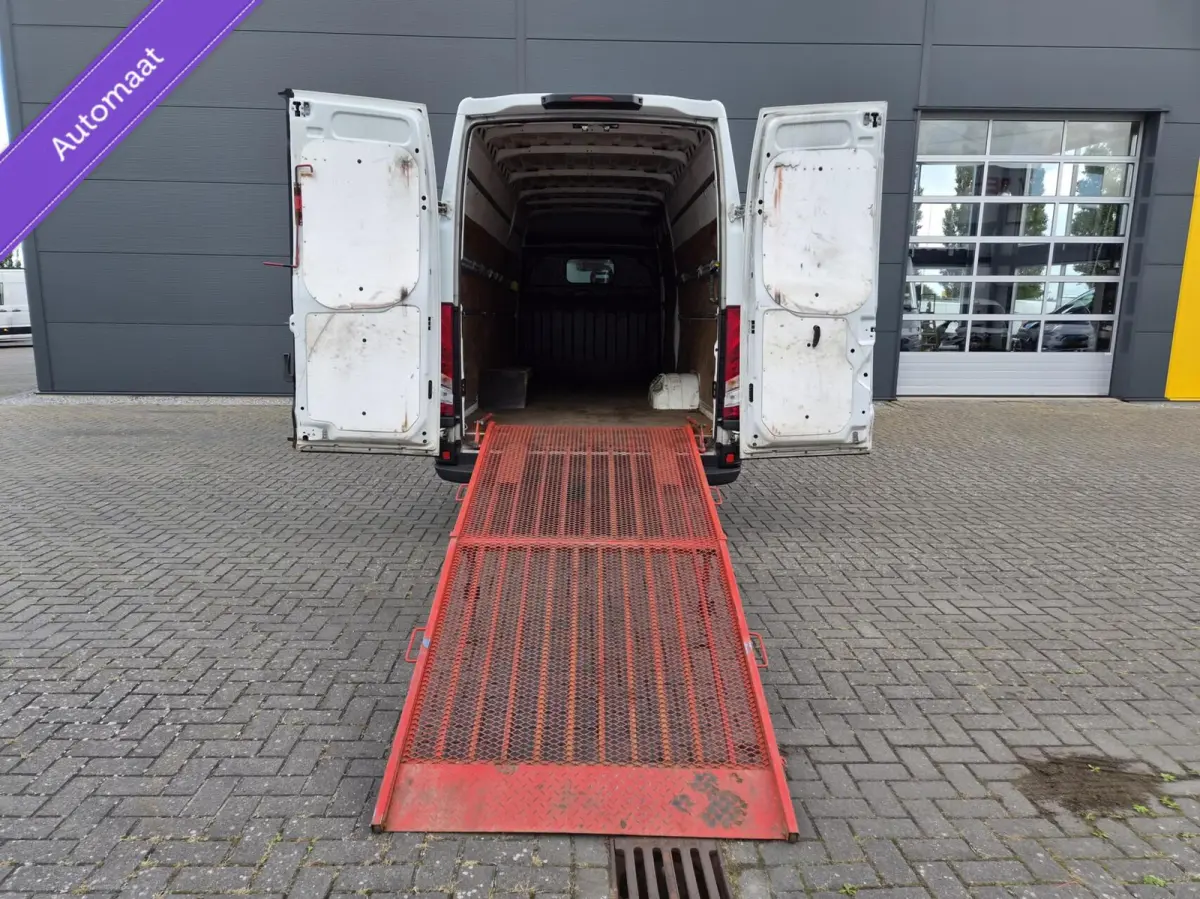 2.3 L4H2Hi-Matic Dubbel lucht 157pk Uitklap lift
