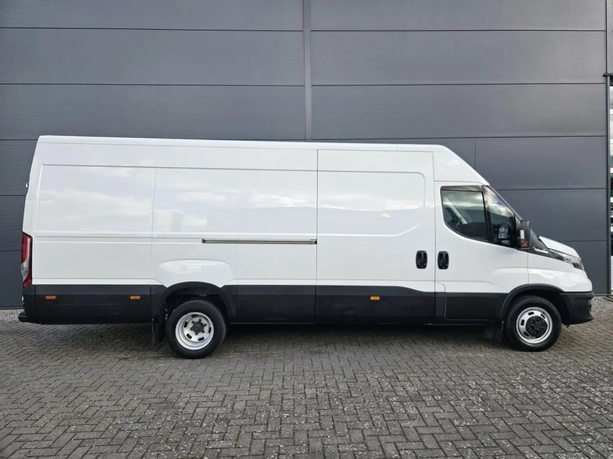 2.3 L4H2Hi-Matic Dubbel lucht 157pk Uitklap lift