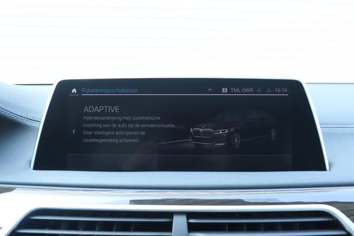 Sedan 745e | High Executive | Harman Kardon | Parking Assistant Plus | Head-Up | Laserlight | Soft-Close | SOH 86% | 19''LMV