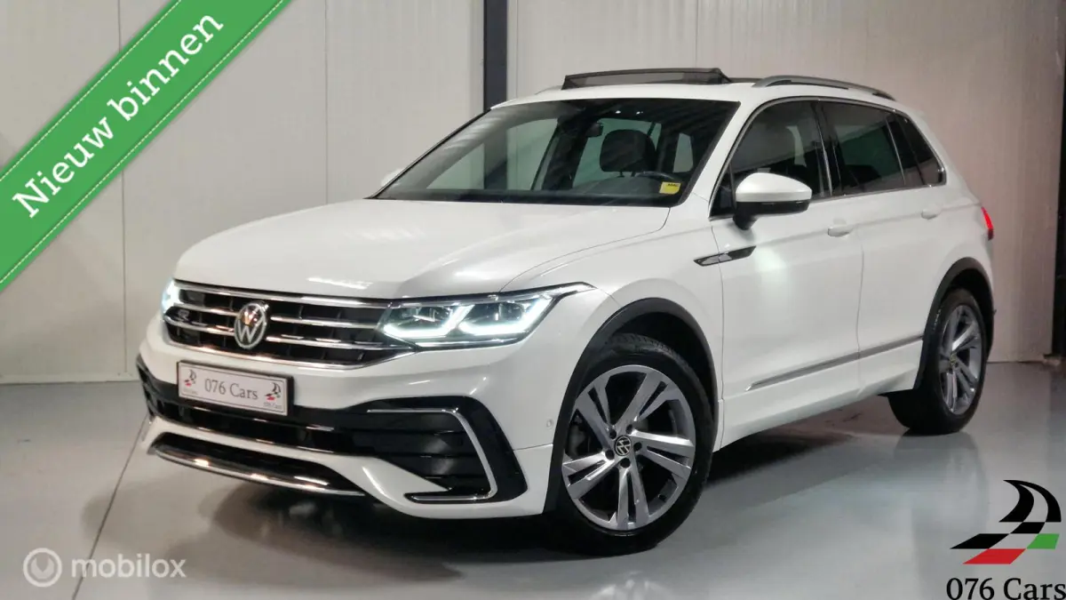 1.5 TSI R-Line PANO TREKHAAK iQ LIGHTS 1e EIGENAAR
